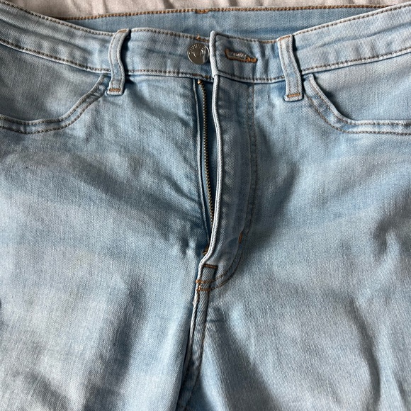 H&M skinny jeans size 8 light and dark wash, ripped style - Picture 3 of 6